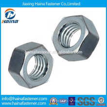 Fournisseur chinois DIN Standard Acier au carbone Tête hexagonale Zinc noix